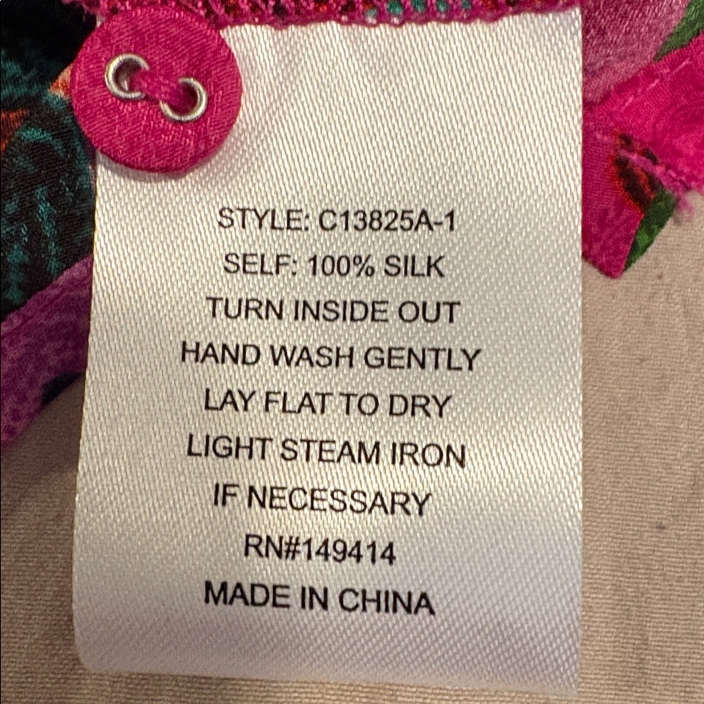 Johnny Was Martijn Shirt Fuschia and green-Size Medium - Picture 12 of 12